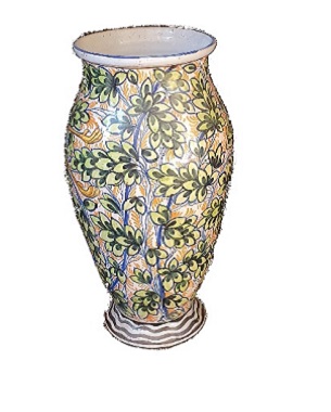 A large Italian Majolica vase