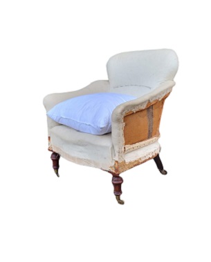 An  Edwardian mahogany tub chair