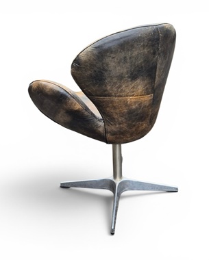 a                  Swan Lounge Chair: Image 2