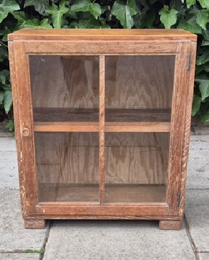 a                30s Heals limed oak cabinet: Image 3