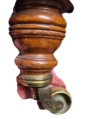 A          Edwardian Howard & Son Club chair: Image 3